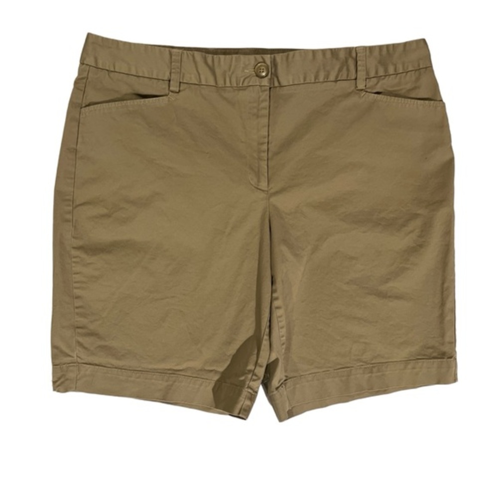 Lands End tan shorts